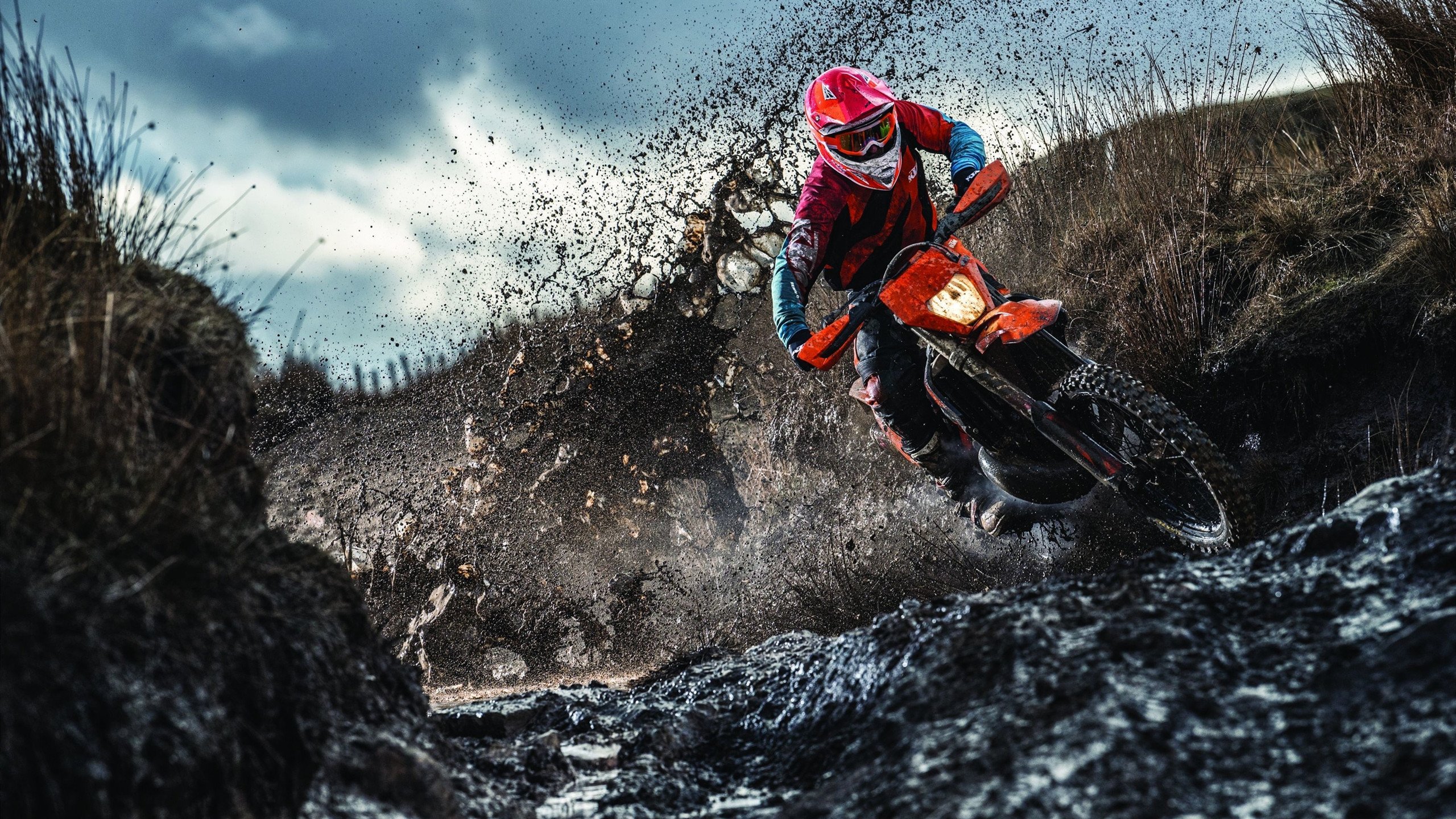 平民瑞士最后时刻掀翻豪门利物浦，基耶萨如何用存在感书写战术教科书？