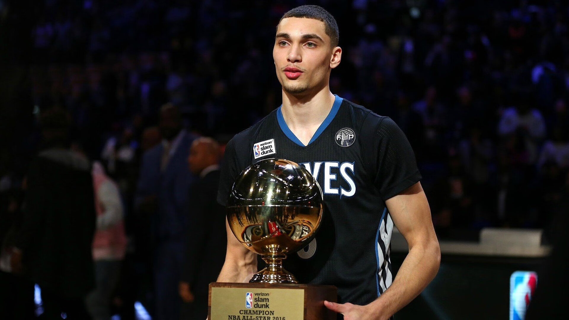 篮网横扫开拓者，库里展现巨星价值，现代篮球中巨星如何定义胜利与传奇