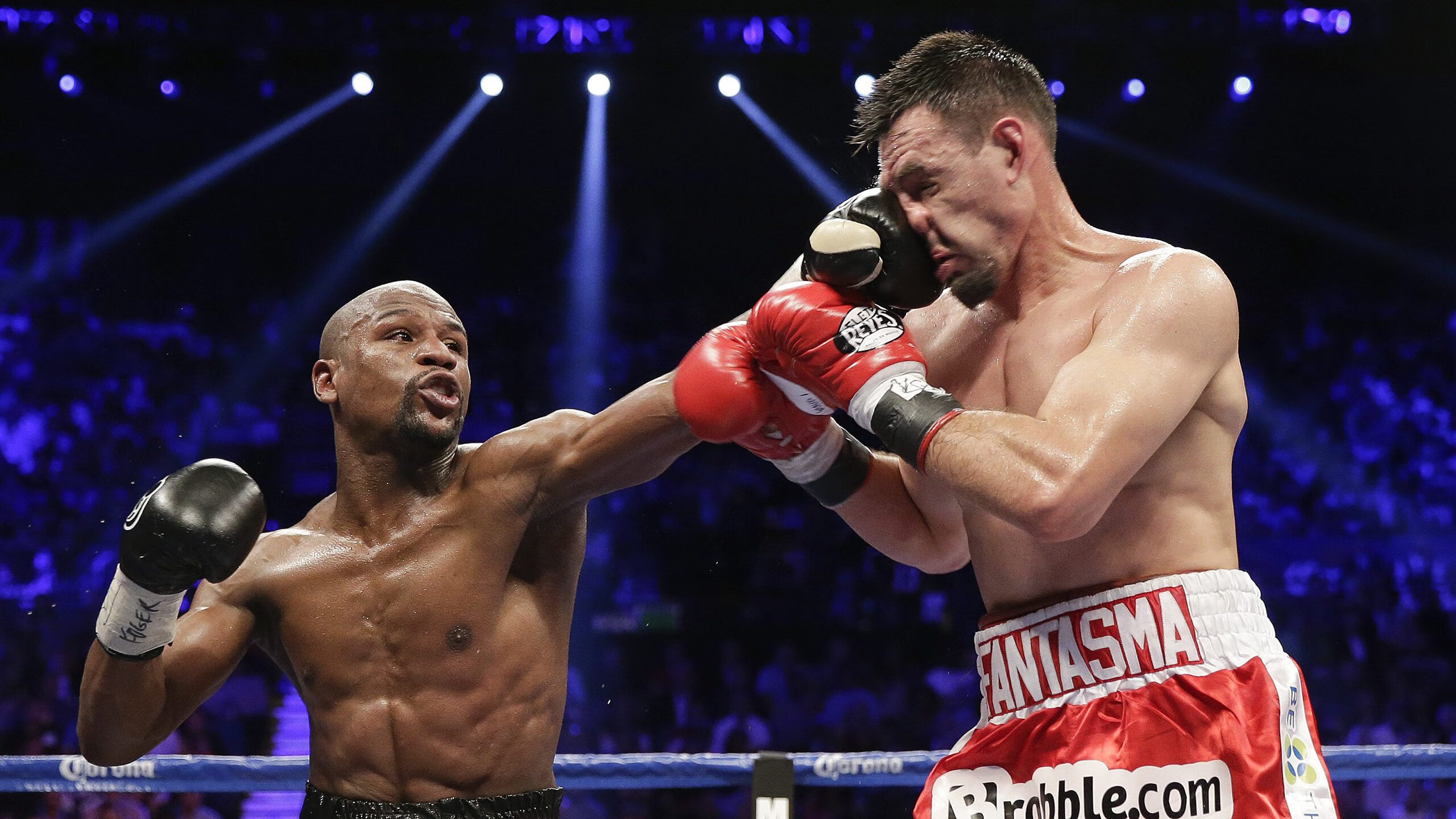 篮网横扫勇士创纪录，武切维奇赛后满分评分引爆篮球圈！